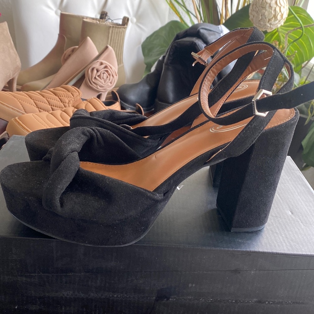 New Platform High Heels size 10